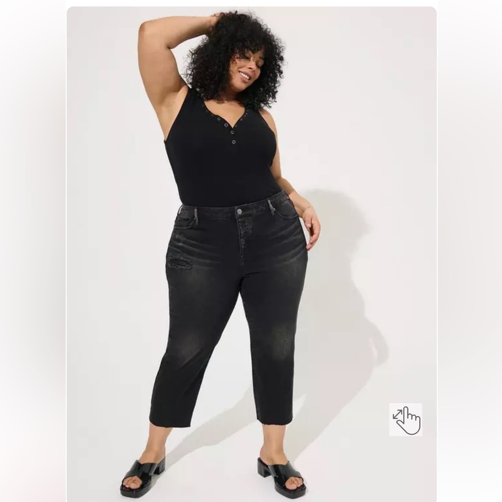 Torrid Crop Boyfriend Jeans Distressed Black Size 20